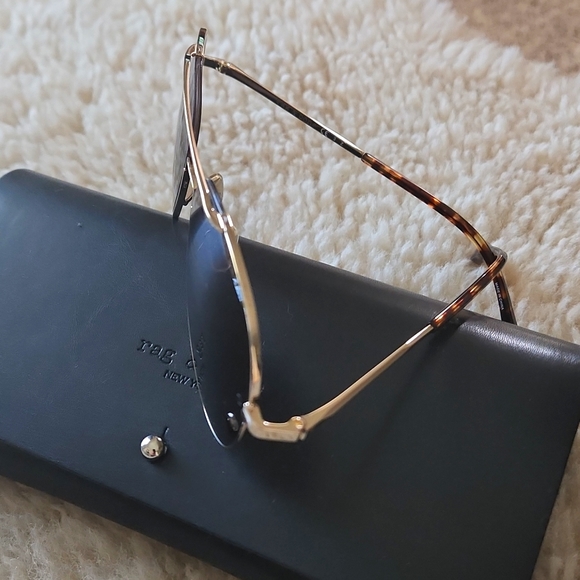 Gorgeous NWT Rag & Bone Aviator Sunglasses with Gradient Lens - Picture 10 of 14